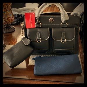 Dooney & Bourke Handbag